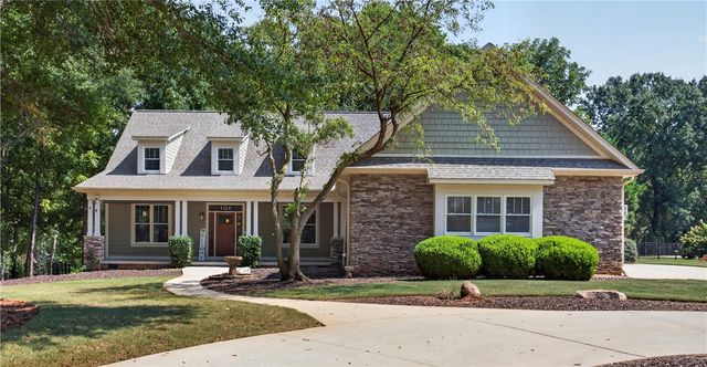 101 Welborn Oaks Way, Anderson, SC 29621