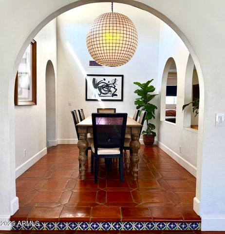 2022 E BISHOP Drive, Tempe, AZ 85282