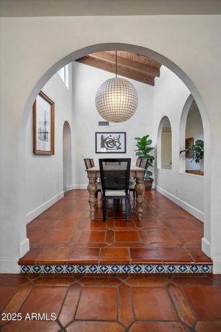 2022 E BISHOP Drive, Tempe, AZ 85282