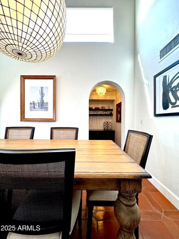 2022 E BISHOP Drive, Tempe, AZ 85282