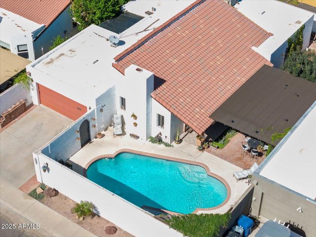 2022 E BISHOP Drive, Tempe, AZ 85282