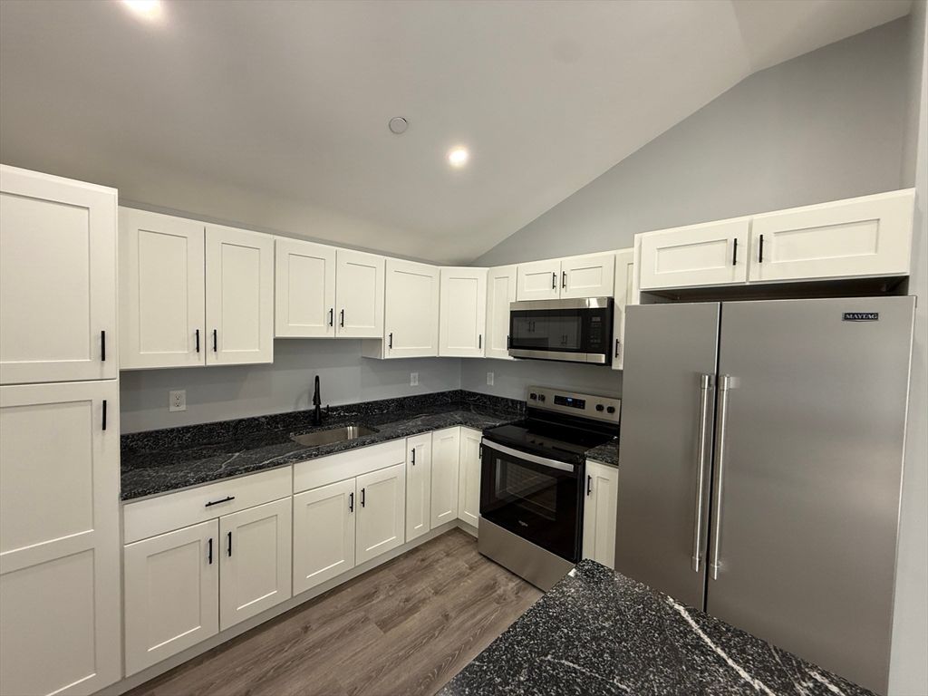 126 Cross St 3, Lawrence, MA 01841