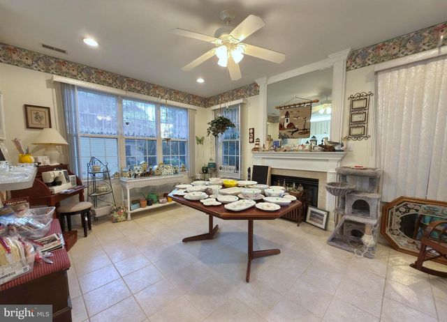 3 CARRIAGE STOP DR, Berlin, NJ 08009