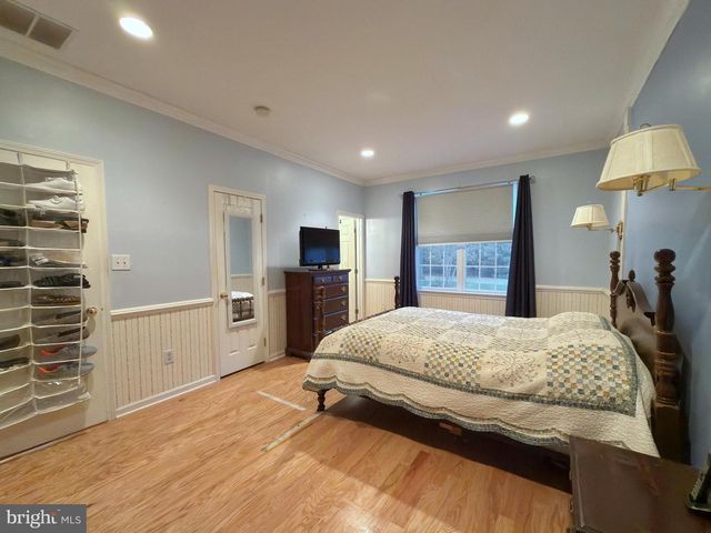 3 CARRIAGE STOP DR, Berlin, NJ 08009