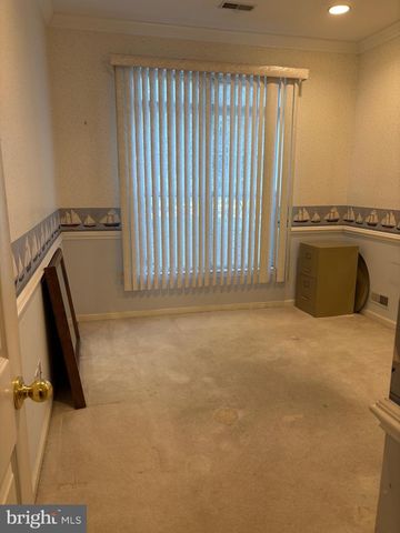 3 CARRIAGE STOP DR, Berlin, NJ 08009