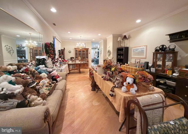 3 CARRIAGE STOP DR, Berlin, NJ 08009