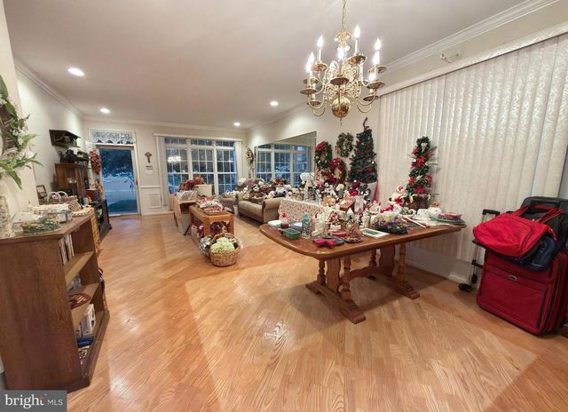 3 CARRIAGE STOP DR, Berlin, NJ 08009