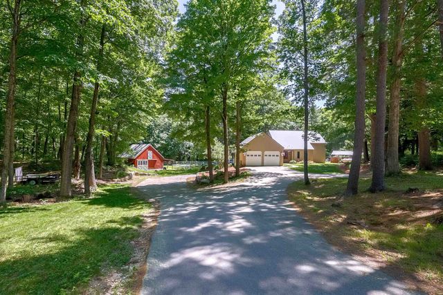 51 Baxter Road, Hollis, NH 03049