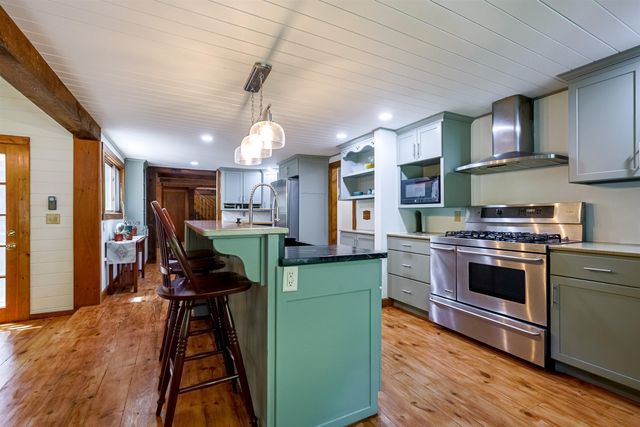 51 Baxter Road, Hollis, NH 03049
