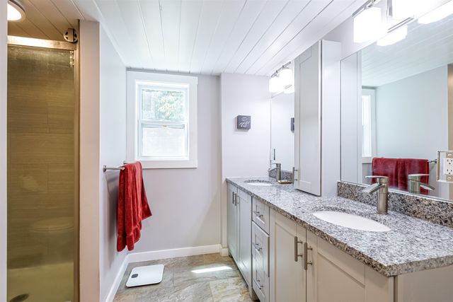 51 Baxter Road, Hollis, NH 03049