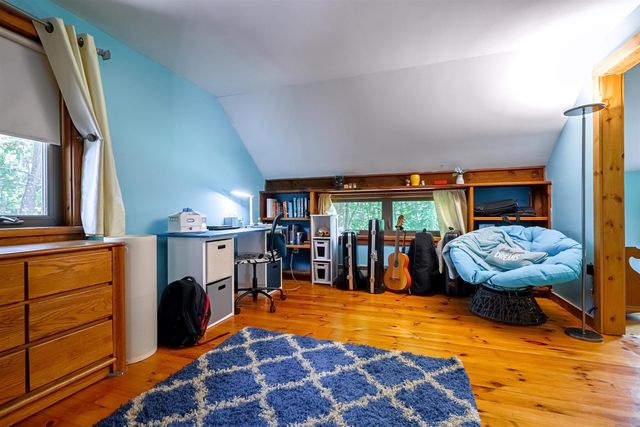 51 Baxter Road, Hollis, NH 03049