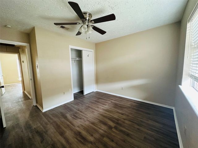 10826 Laureldale Court, Houston, TX 77041