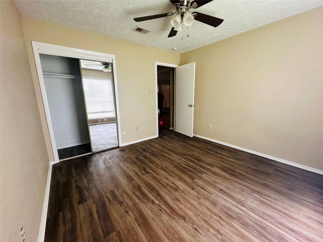 10826 Laureldale Court, Houston, TX 77041