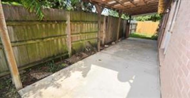 10826 Laureldale Court, Houston, TX 77041