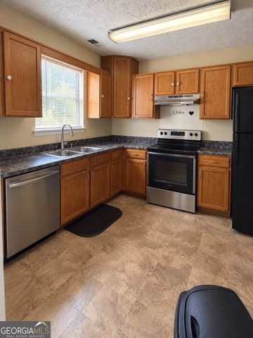 5896 Trent Walk Drive, Lithonia, GA 30038
