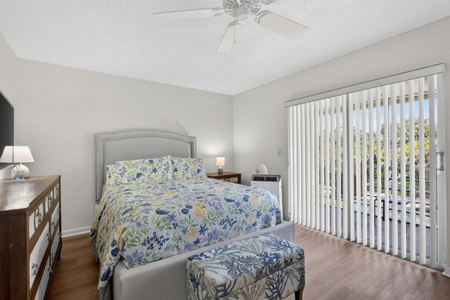 181 Bedford G, West Palm Beach, FL 33417