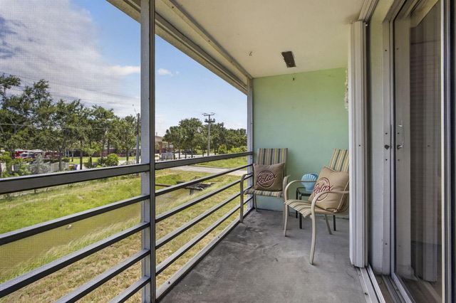 181 Bedford G, West Palm Beach, FL 33417