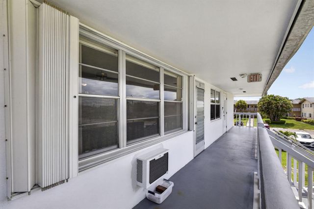 181 Bedford G, West Palm Beach, FL 33417