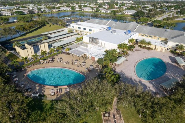 181 Bedford G, West Palm Beach, FL 33417