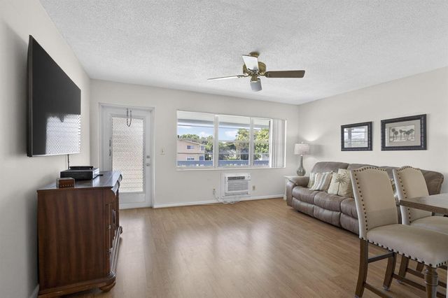 181 Bedford G, West Palm Beach, FL 33417