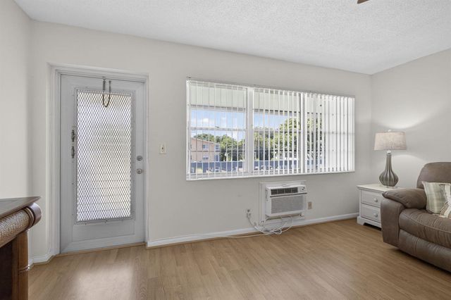 181 Bedford G, West Palm Beach, FL 33417