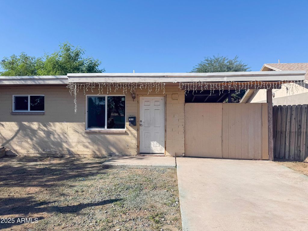 1626 N 31ST Place, Phoenix, AZ 85008