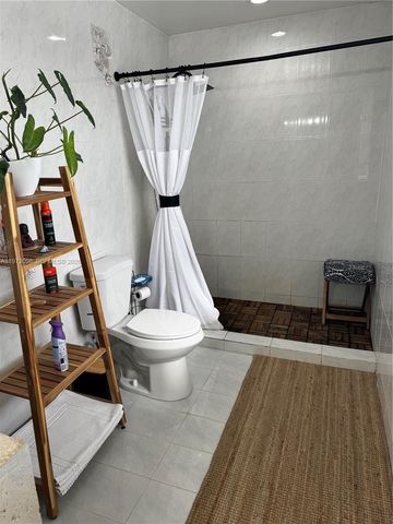 530 SW 136th Pl, Miami, FL 33184