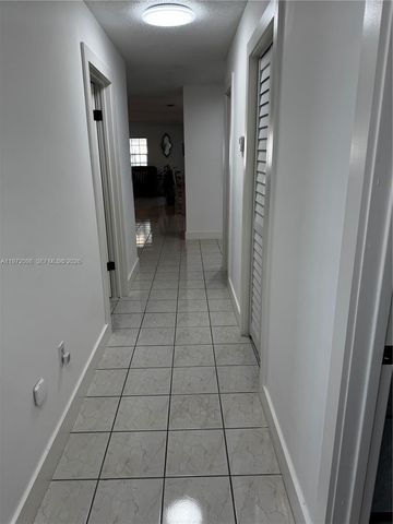 530 SW 136th Pl, Miami, FL 33184