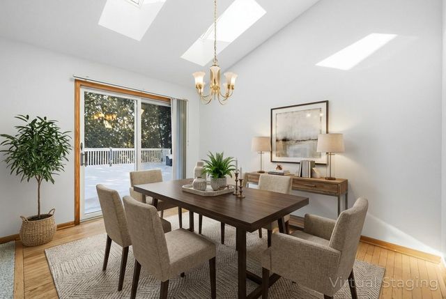 1151 Glacier PASS, Slinger, WI 53086