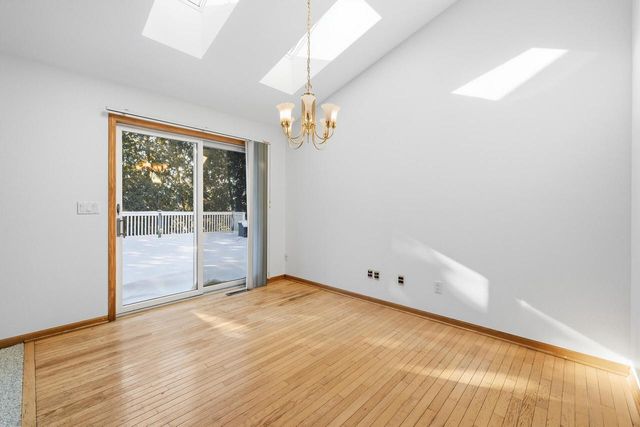 1151 Glacier PASS, Slinger, WI 53086