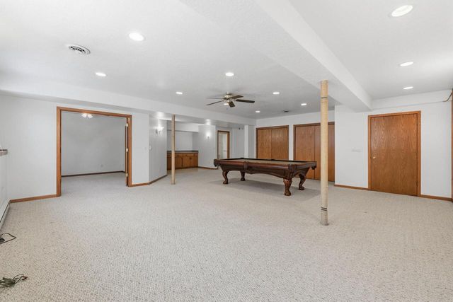 1151 Glacier PASS, Slinger, WI 53086