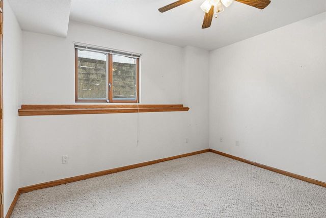 1151 Glacier PASS, Slinger, WI 53086