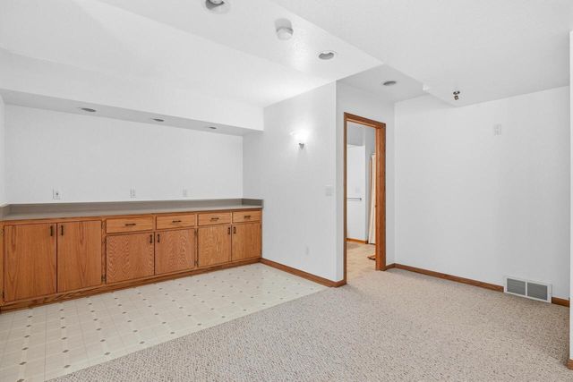 1151 Glacier PASS, Slinger, WI 53086