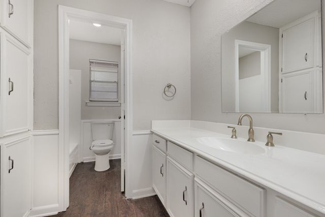 5615 Trail Crest Drive, Arlington, TX 76017