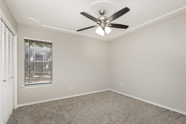 5615 Trail Crest Drive, Arlington, TX 76017