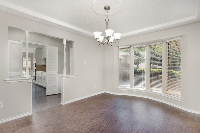 5615 Trail Crest Drive, Arlington, TX 76017