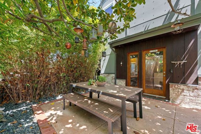 11376 Matteson Avenue, Los Angeles, CA 90066