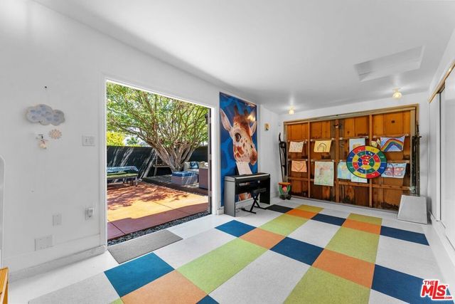 11376 Matteson Avenue, Los Angeles, CA 90066