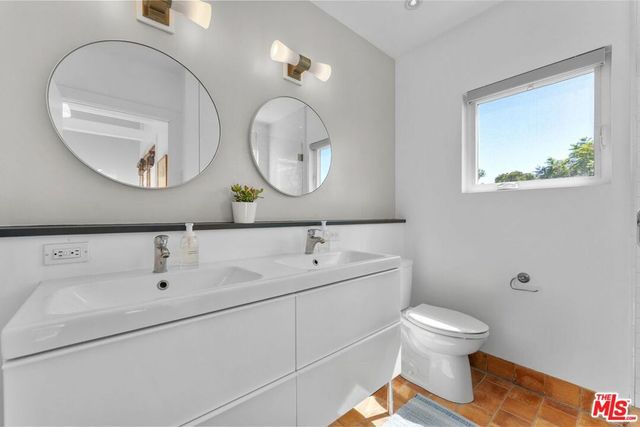 11376 Matteson Avenue, Los Angeles, CA 90066