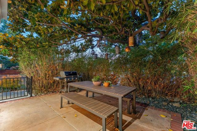 11376 Matteson Avenue, Los Angeles, CA 90066