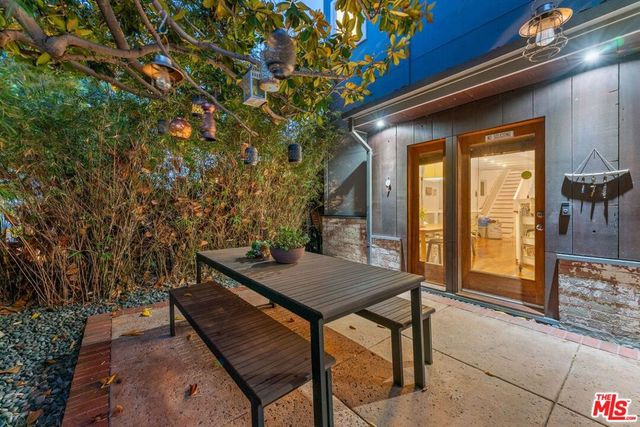 11376 Matteson Avenue, Los Angeles, CA 90066
