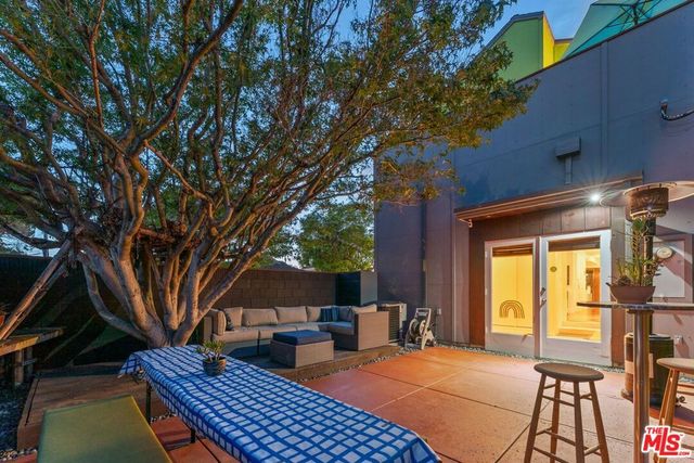 11376 Matteson Avenue, Los Angeles, CA 90066