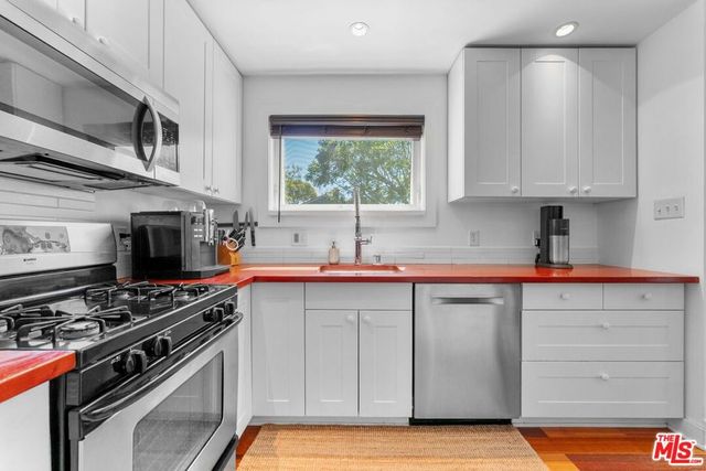 11376 Matteson Avenue, Los Angeles, CA 90066