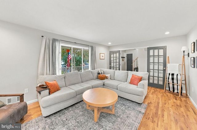 2481 SYLVAN AVE, Hamilton, NJ 08610