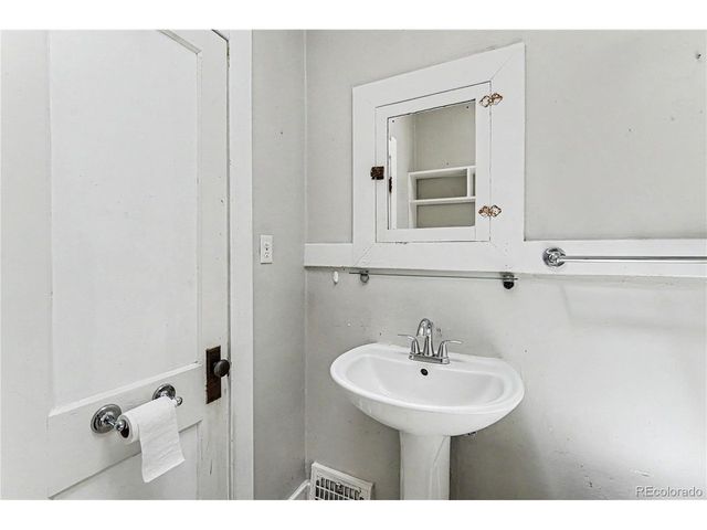 402 N Washington St, Denver, CO 80203