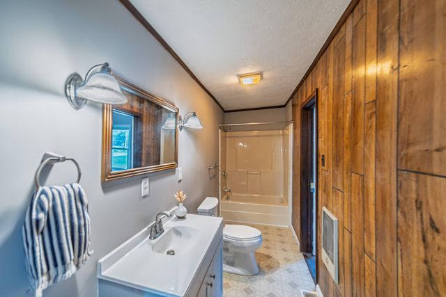 1220 Markham Avenue, Paducah, KY 42003