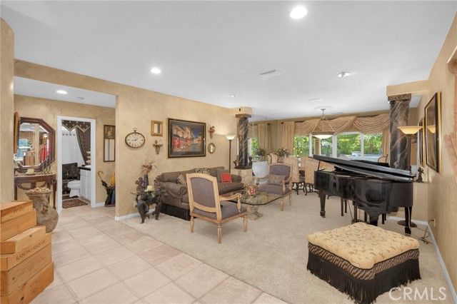 9902 Lapworth, Huntington Beach, CA 92646