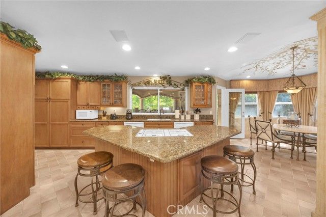 9902 Lapworth, Huntington Beach, CA 92646