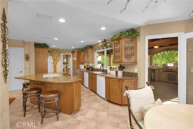 9902 Lapworth, Huntington Beach, CA 92646