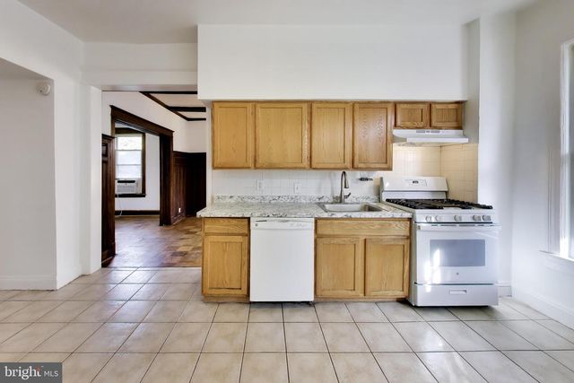518 QUINCY ST NW, Washington, DC 20011